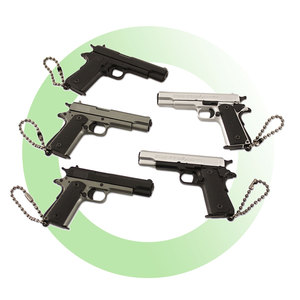 Vente en gros 1:3 mini pistolet jouet 7cm porte-clés en métal avec Bulltes - Product Image 1
