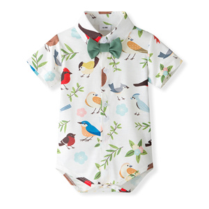 Catpapa Vente en gros Ensemble 3 pièces pour bébé : Barboteuse, short à bretelles et nœud papillon, tenue de cérémonie pour baptême - Product Image 3