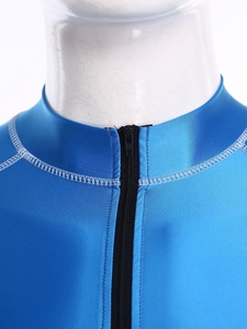 Combinaison de bain brillante pour homme, justaucorps, combinaison de surf, maillot de bain de sport, vêtements de plage, maillot de bain avec logo, fabricant de maillots de bain personnalisés - Product Image 3