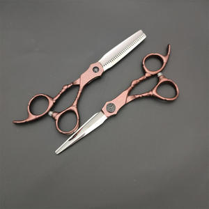 Ciseaux professionnels pour cheveux de 6 pouces, ciseaux à effiler en acier inoxydable, outils de beauté pour droitiers, pour une coupe et un coiffage de précision - Product Image 4