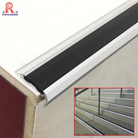 Accessoires d'intérieur au design moderne Alliage d'angle en forme de L en aluminium antidérapant Nez d'escalier