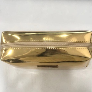 Bolsa de maquillaje impermeable de cuero Pu dorado metálico, bolsa de viaje impermeable, bolsa de viaje de 8 pulgadas con placa de Metal - Product Image 4