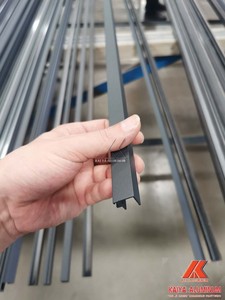 Offerta Speciale: Profili in <span class=keywords><strong>Alluminio</strong></span> per Porte e Finestre in Vetro, Prezzo di Fabbrica, Stile Olandese - Product Image 6