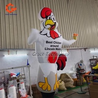 Fait sur mesure coq gonflable géant caractère Air danseur agitant la main sauter poulet coq Air ciel danseur pour les événements du Festival