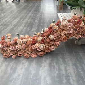 Guirlande florale haut de gamme bleu clair et blanc avec roses et hortensias, arrangement floral artificiel romantique pour mariage et fête, durable - Product Image 5