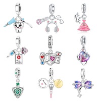 Breloques Winnie l'ourson, Pendentif Hawaïen style Cachemire avec lettre, Breloques en vrac pour enfants en zircon, plaqué argent, perle, barre et fleur