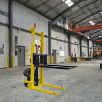 Chariot élévateur hydraulique autoporteur portable pour le levage et la manutention de palettes, idéal pour le chargement de camions
