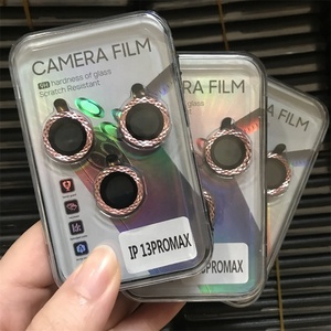 Protezione per Obiettivo Fotocamera 3D con Glitter Diamantati per <span class=keywords><strong>iPhone</strong></span> 13 14 Pro Max Mini, Anello Metallico e <span class=keywords><strong>Pellicola</strong></span> Protettiva <span class=keywords><strong>Posteriore</strong></span> - Product Image 2