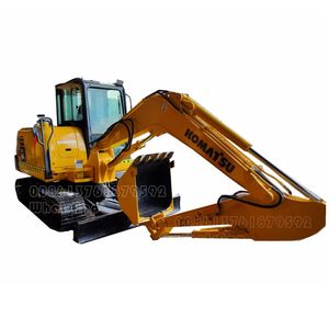Mini pelleteuse d'occasion 5 tonnes 6 tonnes vente par le propriétaire petite pelleteuse d'occasion komatsu pc56 prix - Product Image 1
