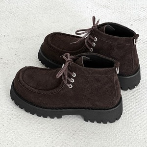 Botas para hombre 2025, nuevo estilo, suela gruesa, retro, de alta gama, botas de trabajo resistentes y elegantes, botas de desierto de cuero con revestimiento de gamuza - Product Image 1