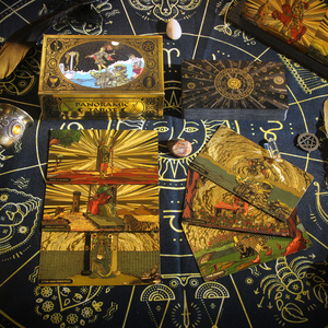 Cartas de Tarot Personalizadas de Lujo con Lámina Dorada de 350 g/m² y Caja Rígida - Servicio Profesional de Impresión de Mazos de Cartas - Product Image 1