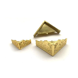 <b>Corner</b> <b>Protectors</b> Plastic Antique Style For Furniture Legs And Boxes Decorative Hardware 0.4 3 Mm Plated Eco Friendly - Product Image 1