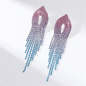 <span class=keywords><strong>Orecchini</strong></span> di diamanti <span class=keywords><strong>color</strong></span> <span class=keywords><strong>corallo</strong></span> alla moda stile scintillante borchie di cristallo da ragazza gioielli in rame per matrimoni - Product Image 4