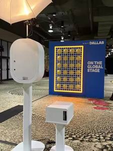 Supporte la pose horizontale et verticale <span class=keywords><strong>de</strong></span> l'<span class=keywords><strong>iPad</strong></span>, du reflex numérique, du photomaton, lumière RVB, miroir acrylique, photomaton avec valise <span class=keywords><strong>de</strong></span> transport - Product Image 3