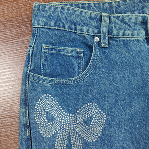 Pantalones Vaqueros de Mezclilla para Mujer Huanqiu, Diseño Retro con Lazo de Cristal Brillante, Vaqueros Elegantes de Alta Calidad para Mujer, Fabricante - Product Image 6