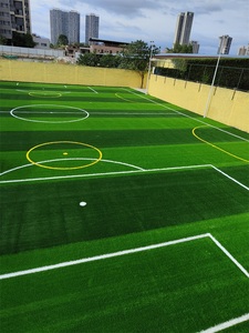 Terrain de football synthétique artificiel vert de tapis d'herbe de football de 50mm avec la <span class=keywords><strong>pelouse</strong></span> artificielle durable de prix concurrentiel - Product Image 6