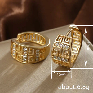 Pendientes de Oreja con Textura Escalonada para Mujer, Diseño Geométrico, Joyería Elegante y Moderna - Product Image 4