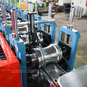 Máquina Formadora de Puertas Enrollables con Marco Remachado, Sistema de Control PLC, Motor y Bomba, Multivoltaje (380V/440V/220V) - Product Image 5