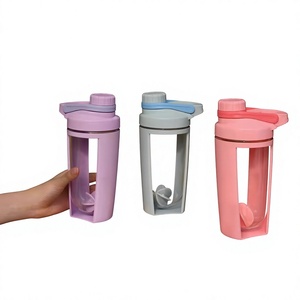Bouteille shaker à protéines en plastique avec logo personnalisé, anti-fuite, gobelet mélangeur, bouteille d'eau pour la gym, idéale pour boire directement - Product Image 2