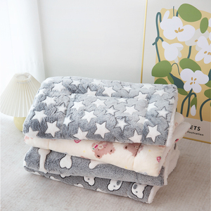 Productos personalizados para mascotas cama para perros otoño e invierno cálido gato piso Mat lavable mascota dormir mullido perro franela Manta polar - Product Image 1