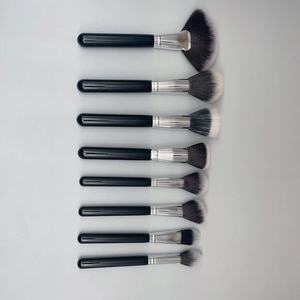 Ensemble de 40 pinceaux de maquillage, poils synthétiques, classique, noir, argent, manche en bois, pinceau éventail pour le visage, kit cosmétique professionnel - Product Image 3
