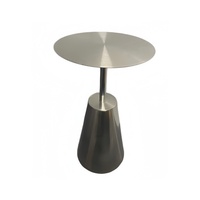 Table de salle à manger en métal imperméable pour l'extérieur - Table basse ronde de style industriel pour bistrot et jardin