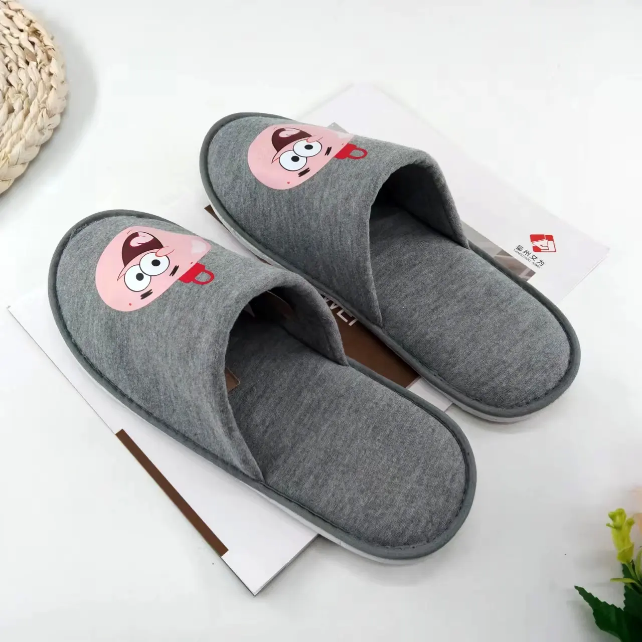 Custom Logo Huishoudelijke Jersey Kinderen Slippers Cartoon Gezicht Kinderen Slippers Sandalen Voor Kinderen Jongen