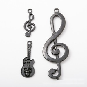 จี้รูปเครื่องหมาย Treble Clef แบบตอกลาย ทำจากโลหะผสมสังกะสี สำหรับเป็นของขวัญให้ผู้กำกับคณะนักร้องประสานเสียง - Product Image 1