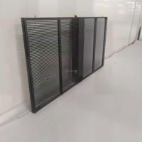 Écran LED transparent d'intérieur P3.9-7.8, affichage de fenêtre ultra-fin couleur HD, luminosité élevée 1800 cd pour vitrine de centre commercial