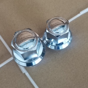 Tuerca de manga larga cromada Tuerca de rueda trasera para camión - Product Image 6