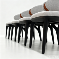 Chaise de salle à manger Curva Modern Hotel en bois de frêne massif, finition noire, cuir de selle et tissu mélangé, pour restaurants haut de gamme et espaces privés