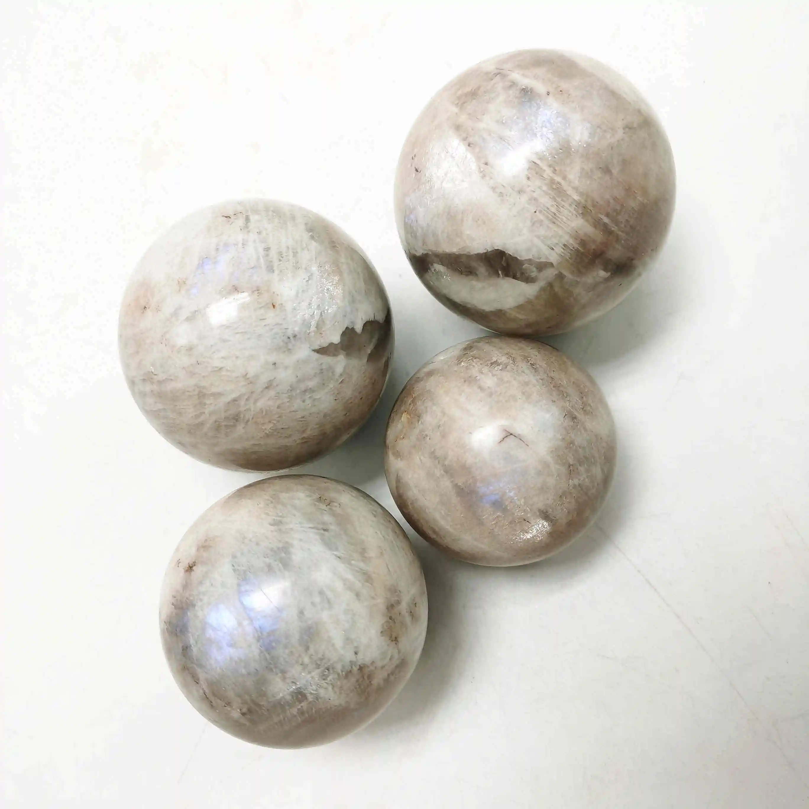 Groothandel Witte Maan Stone Sphere Natuurlijke Blauw Licht Crystal Ballen