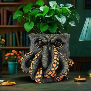 Vase en résine <span class=keywords><strong>de</strong></span> style artisanal décoratif avec <span class=keywords><strong>tentacule</strong></span> <span class=keywords><strong>de</strong></span> monstre, calmar et Davy Jones pour la décoration intérieure unique - Product Image 1