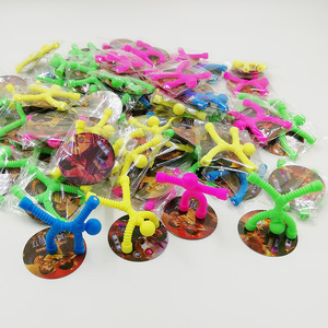 Imanes para nevera, juguete magnético con figuras, 5 piezas, plástico magnético fuerte, forma irregular, regalo de cumpleaños - Product Image 2