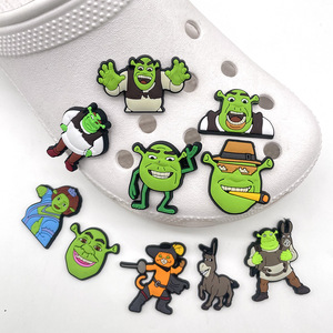 10 Pièces <span class=keywords><strong>1</strong></span> Ensemble Nouveaux Breloques pour Sabots en PVC Modèle MQ Monstre de Dessin Animé <span class=keywords><strong>Shrek</strong></span> & Princesse Fiona, Décorations de Chaussures pour les Amateurs de <span class=keywords><strong>Shrek</strong></span> - Product Image 2