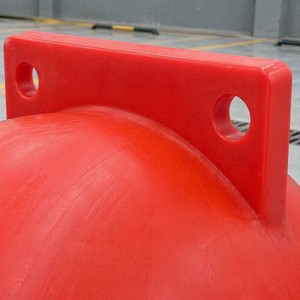 Boya Industrial OEM PE Jumbo de 600 mm con Doble Orejeta, Flotador Esférico Rojo Anticorrosión para Defensa Portuaria y Barrera Contra Derrames de Petróleo - Product Image 3