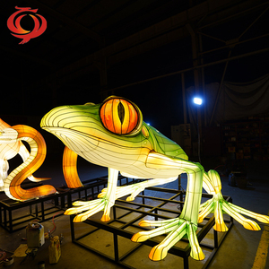 Faroles LED Decorativos Chinos Personalizados de Seda con Forma de Animal Hechos a Mano para Diwali, Ramadán, Graduación, Halloween, Día de San Valentín - Product Image 3