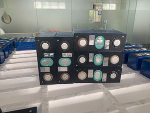 CATL 117Ah 114Ah 3.7V NMC Sel Baterai Li-ion Prismatik Harga Grosir Grade A 6000 Siklus Pengisian Dalam untuk Solar ESS EV UPS Dukungan OEM - Product Image 5