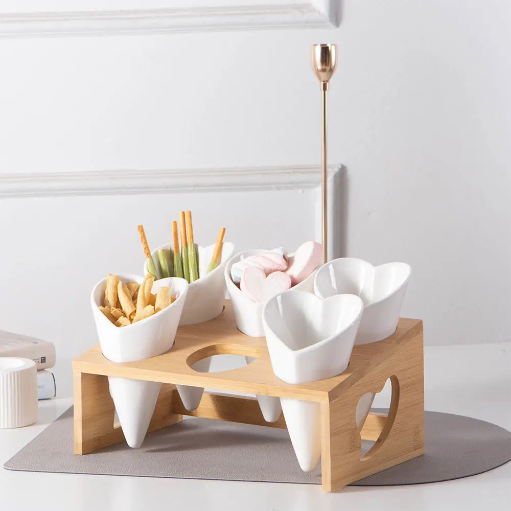 Porcelain & Wood Heart-Shaped Food Snack Serving Bowl Dishes Ice Cream Cones Holders With bamboo rack