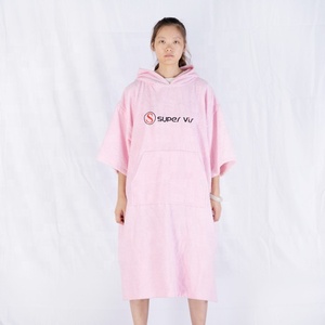 Logo personnalisé Serviette <span class=keywords><strong>de</strong></span> plage en coton <span class=keywords><strong>de</strong></span> haute qualité Robe <span class=keywords><strong>de</strong></span> <span class=keywords><strong>bain</strong></span> <span class=keywords><strong>Poncho</strong></span> chaud gaufré en microfibre à séchage rapide - Product Image 5