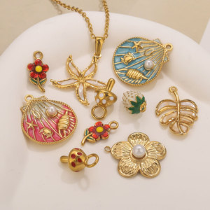 Fleur <span class=keywords><strong>d</strong></span>'été et bord de mer |   Charmes pendentifs en émail en forme de coquillage, <span class=keywords><strong>d</strong></span>'étoile de mer et de fleur en acier inoxydable plaqué <span class=keywords><strong>or</strong></span> 18 carats pour la fabrication de bijoux DIY - Product Image 6