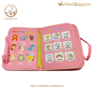 Stem Cognition Livre d'activités et de développement sensoriel personnalisé Sirène Rose pour tout-petits, idéal pour les voyages et les moments de jeu, avec un adorable sac à main, cadeau d'anniversaire - Product Image 3