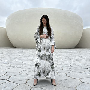 Vestido Abaya de Poliéster Estampado de Lujo Personalizado para Mujeres Musulmanas, Elegante Ropa de Fiesta para la Noche, Proveedor OEM - Product Image 2