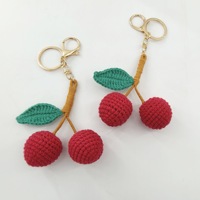 Porte-clés en crochet faits main en gros, breloques de sac en forme de cerise tricotées et tissées, breloques de sac à main, porte-clés cerise pour sac