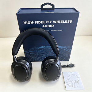 Casque audio FlexFit supra-auriculaire extensible et pliable, offrant un son immersif à chaque rythme - Product Image 4