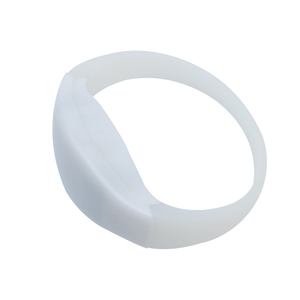 15色カスタムロゴサウンド & モーションアクティブLEDプラスチックパーティー用ブレスレット耐久性 & ポータブルLedリストバンド - Product Image 4