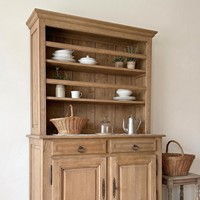 Lemari Bufet Kayu Ek Rustic Gaya Prancis dengan Rak Piring Terbuka, 2 Laci, 2 Pintu, Furnitur Kabinet Ruang Tamu/Ruang Makan