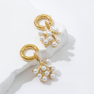 2025 mujeres perla de agua dulce Natural Acero inoxidable perla con cuentas Cruz Huggie pendientes árbol pendientes colgantes princesa pendientes - Product Image 4