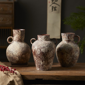 Vase à fleurs en terre cuite fait à la main poignée Vase en céramique vintage Vase Antique rustique finition mate pour <span class=keywords><strong>bureau</strong></span> à domicile <span class=keywords><strong>Resto</strong></span> Café Décor - Product Image 2