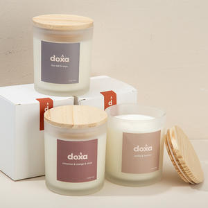 Bougie votive en cire de soja de luxe LANJO, dans un bocal en verre avec couvercle en bois, pour la décoration de la maison, les anniversaires, la Saint-Valentin, Halloween, Noël, Diwali - Product Image 1